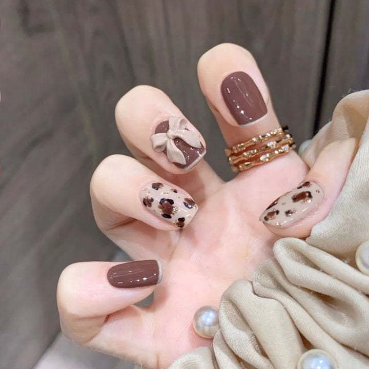 Dekoratives Nagelkunst-Set