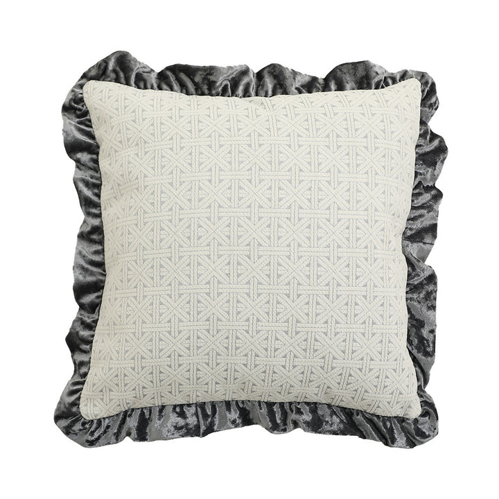 Handgetufteter quadratischer Dekokissenbezug mit floraler Chenille‑Applikation