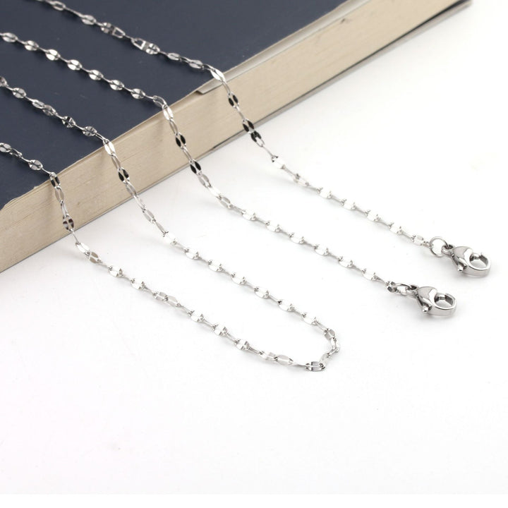 Elegantes und Stilvolles Brillenband Karnz