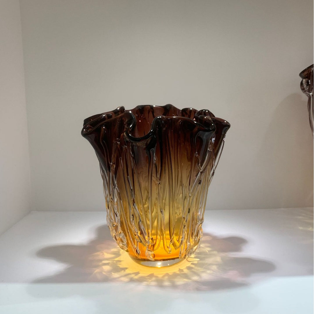 Handgefertigtes Texturiertes Vase Set mit Rüschenrand aus Gradient-Glas Karnz