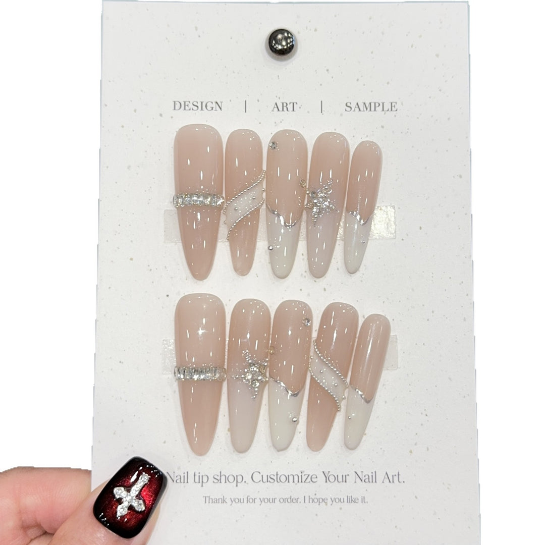 Glamouröse Nagelkunst Karnz