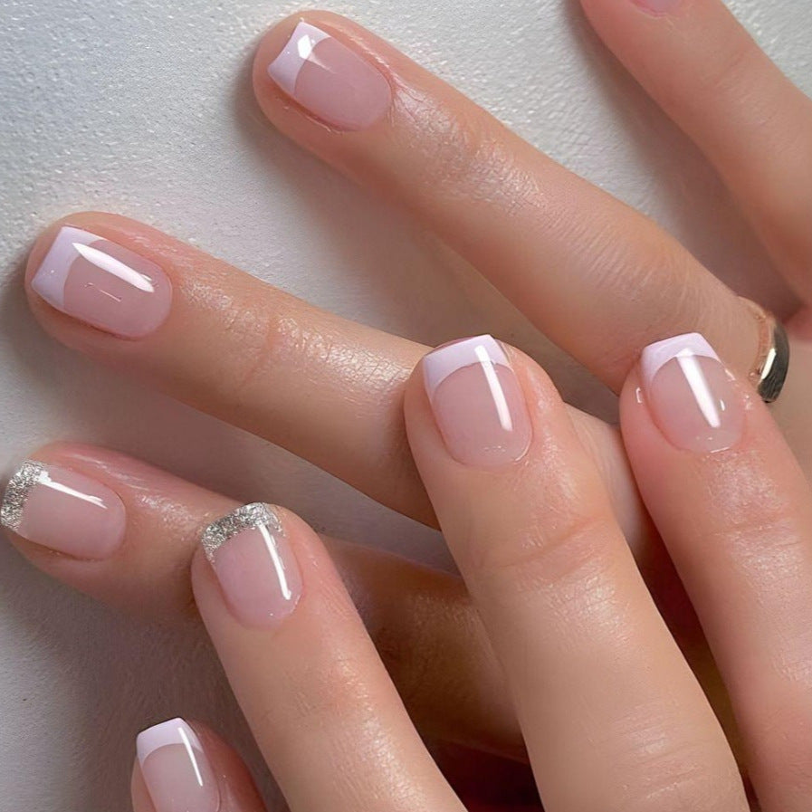 Künstlerische Acryl-Nagelverlängerungen Karnz