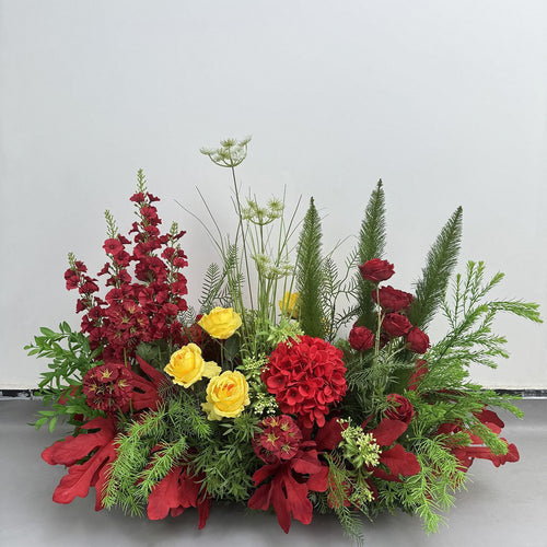 Lush Floral Wandhängearrangement