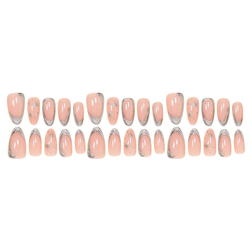 Elegantes Stiletto-Nagelkunst-Set mit silbernen Akzenten Karnz