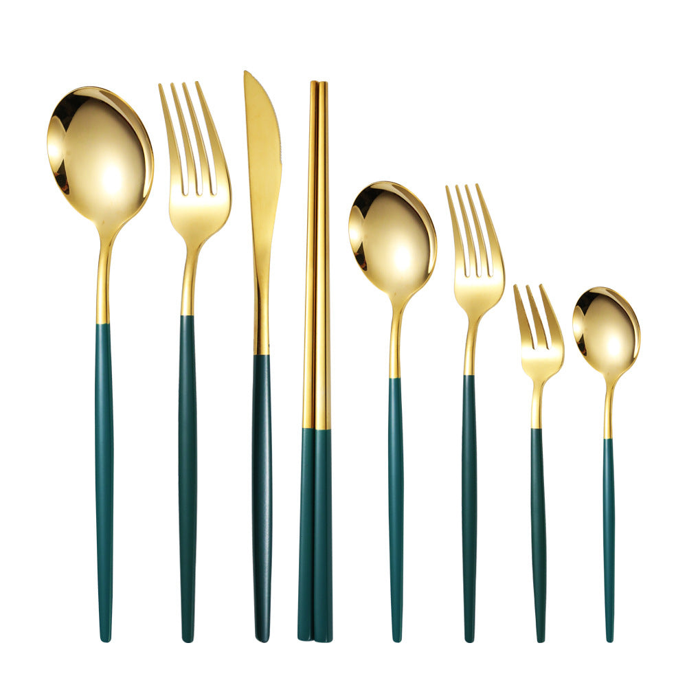 Eleganter Löffel mit Luxuriösem Griff Karnz