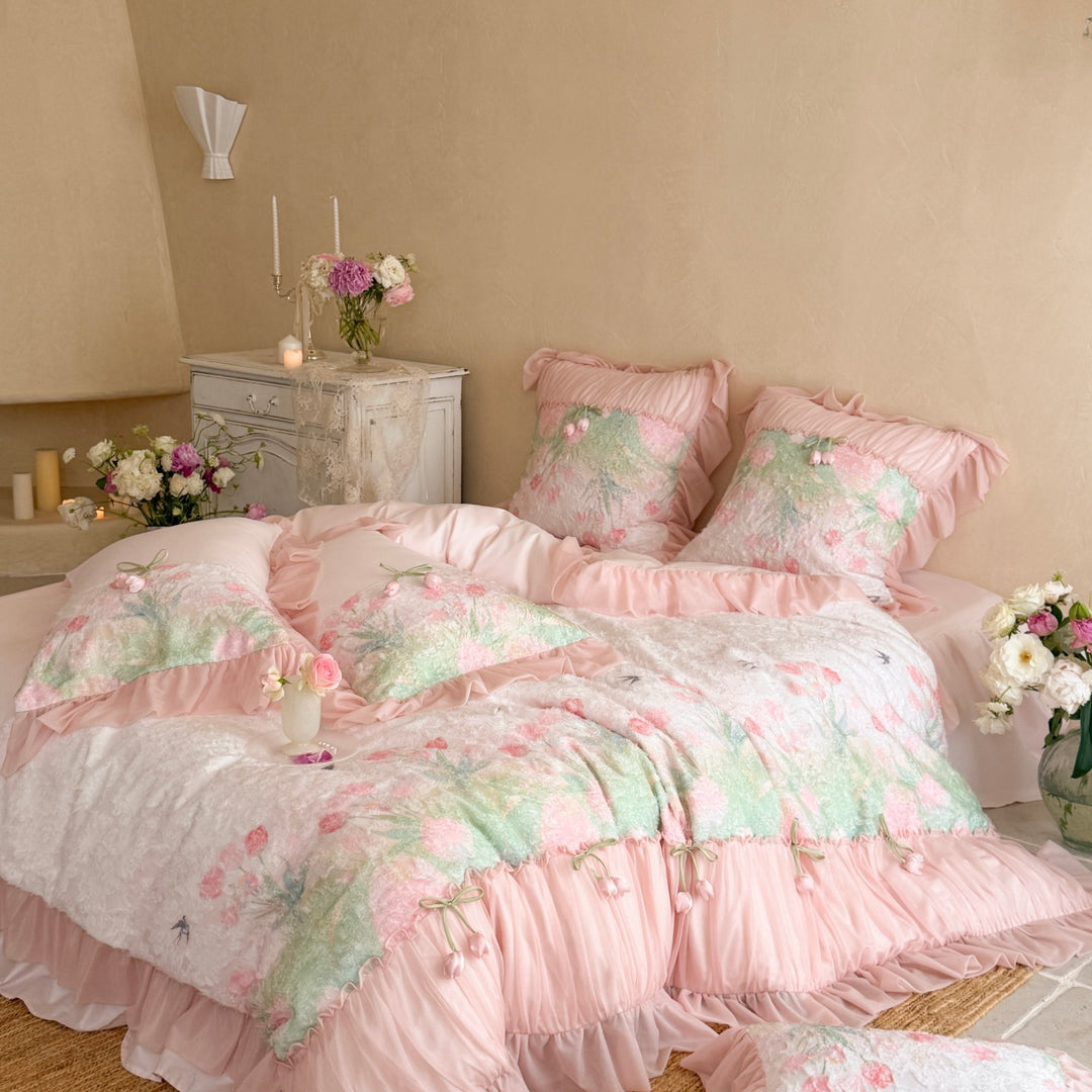 Romantisches Rüschiges Bettwäsche-Set mit floraler Vintage-Print- und Dekokissen-Garnitur