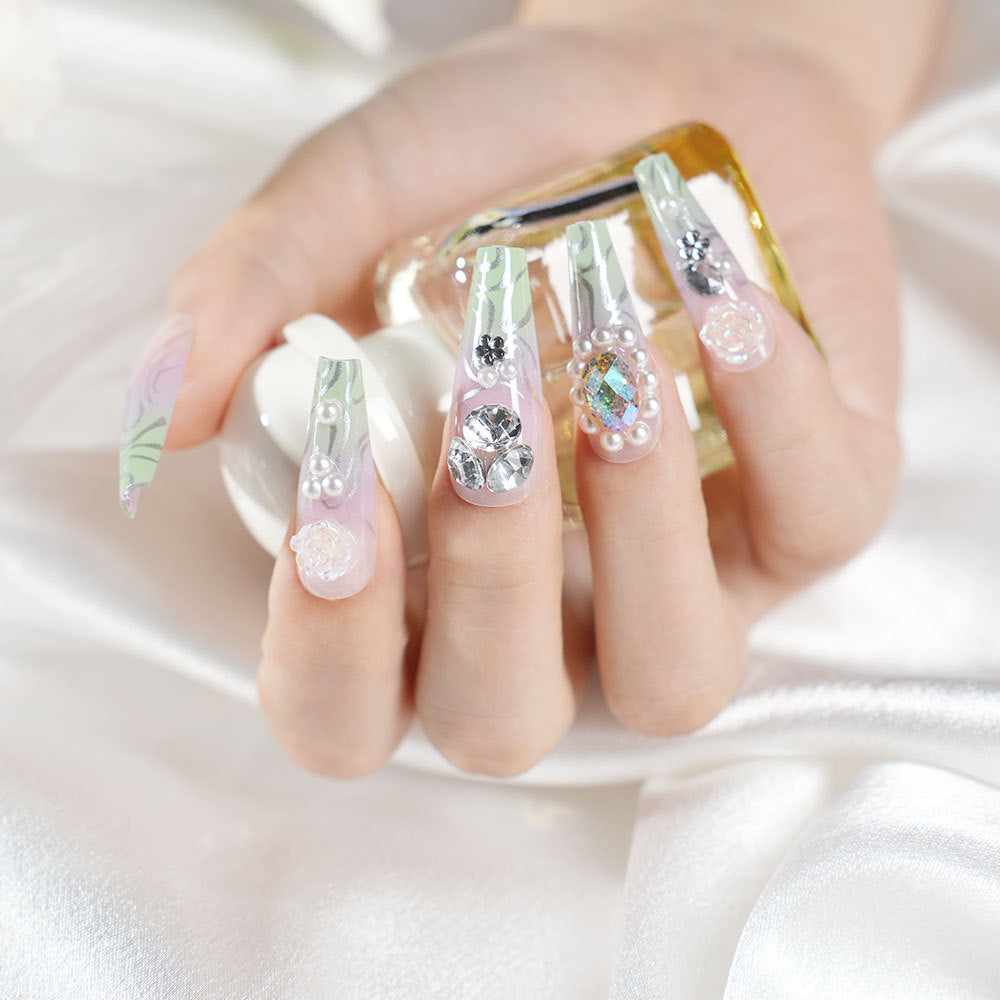 Premium Dekorative Press-On Nagelkunst Set Karnz