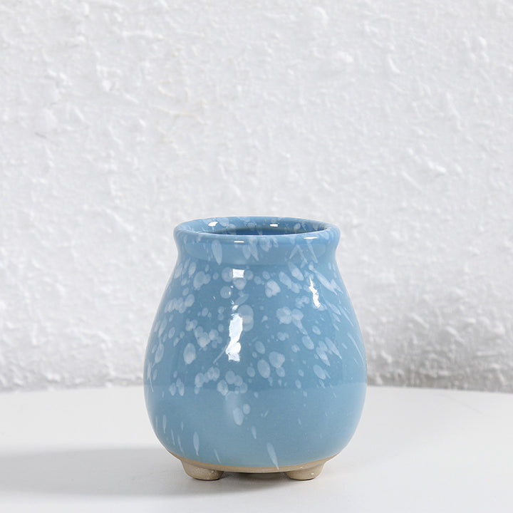 Zeitgenössische Kurvenkeramische Vase Karnz