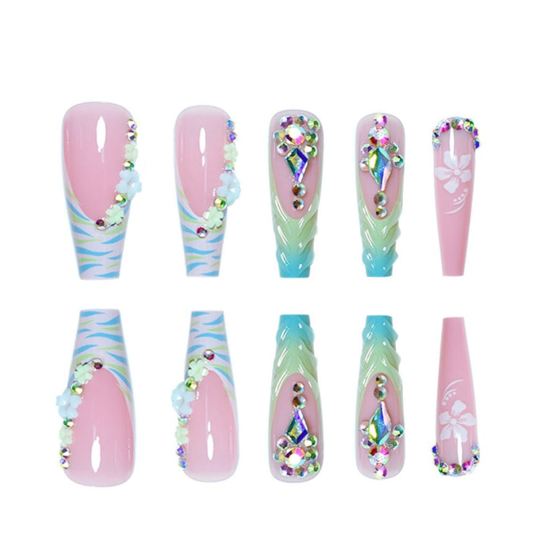 Glamouröse 3D Blumeneffekt Press-On Nagelverlängerungen Karnz