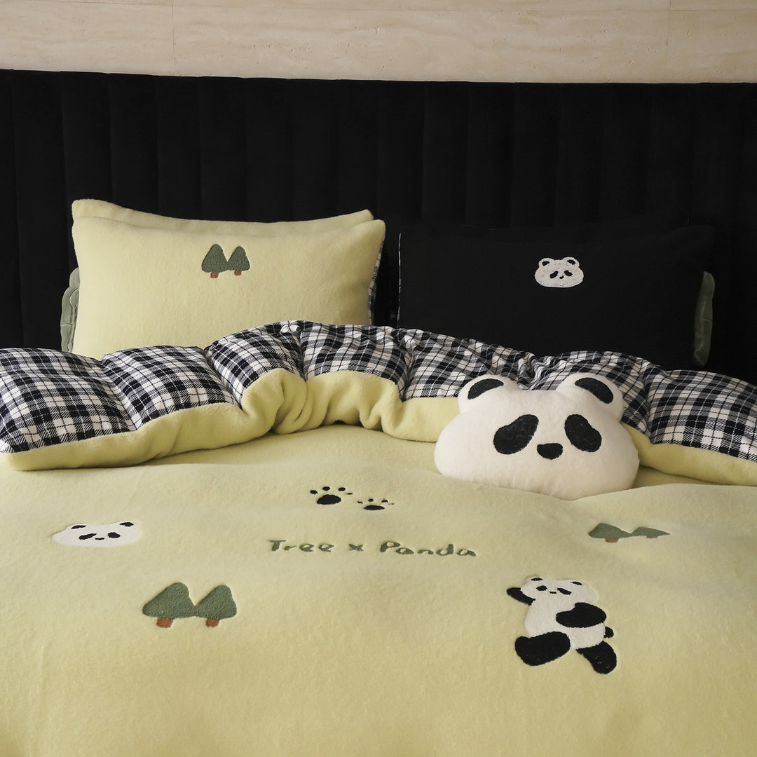 Bettwäsche-Set mit gestickten Welpenmotiven und weichem Fleece