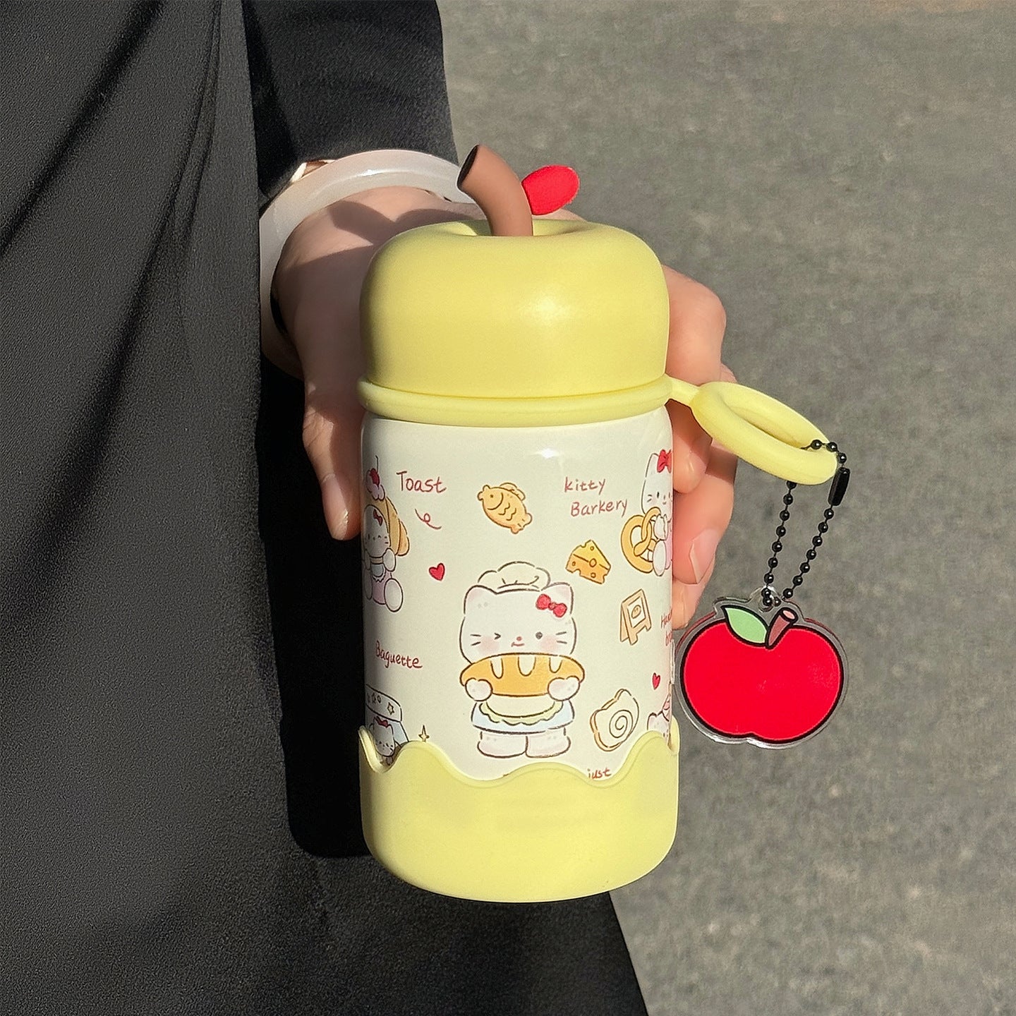Damen tragbare Kaffeetasse mit kreativem Deckel Karnz