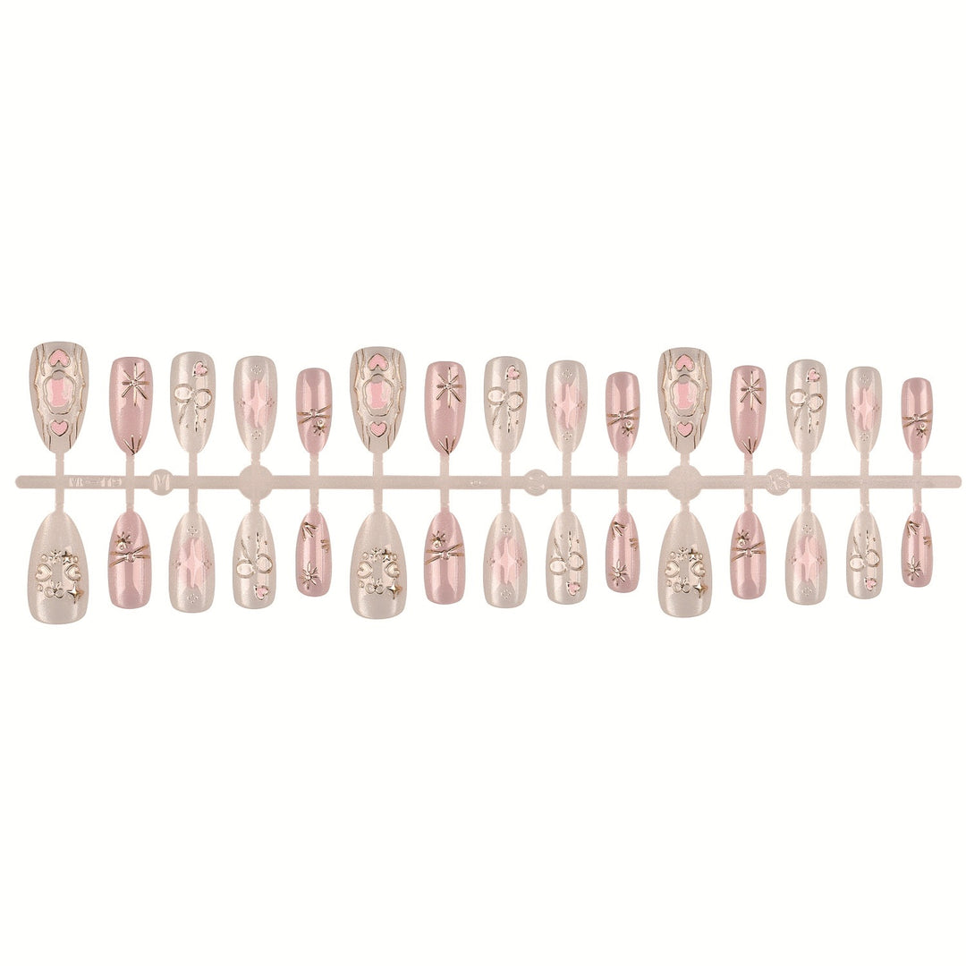 Elegantes Press-On-Nagelset mit dekorativen Akzenten