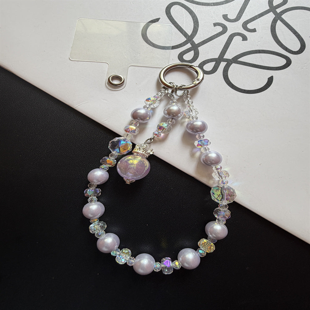 Elegante Perlen-Schlüsselanhänger mit Charm Karnz