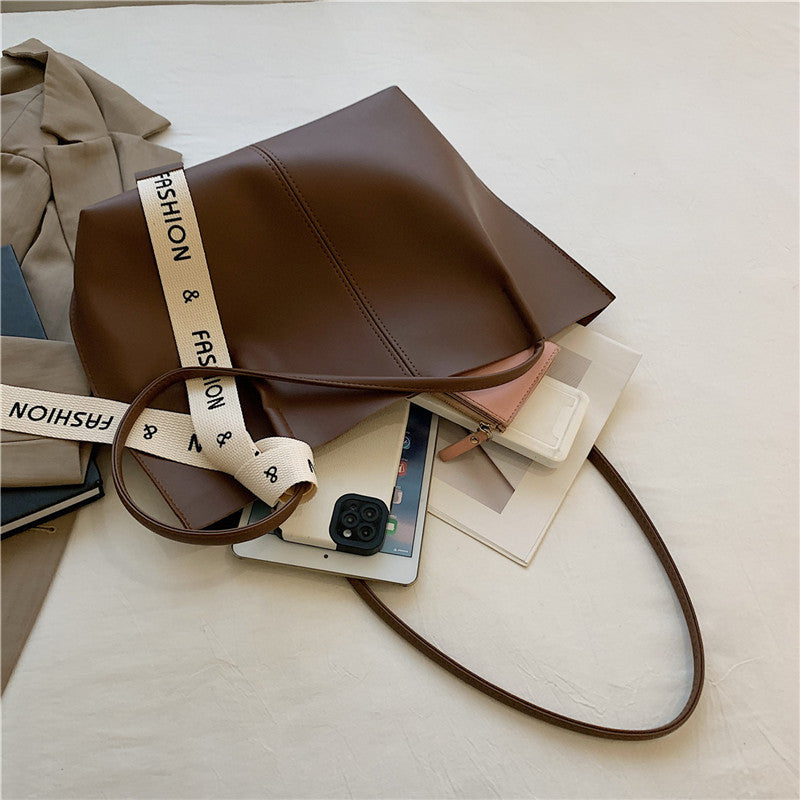 Stilvolle Kunstleder Tote Bag mit strukturiertem Griff