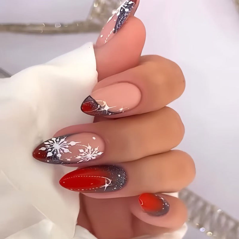 Kreative Kunstnägel mit winterlichem Motiv Karnz