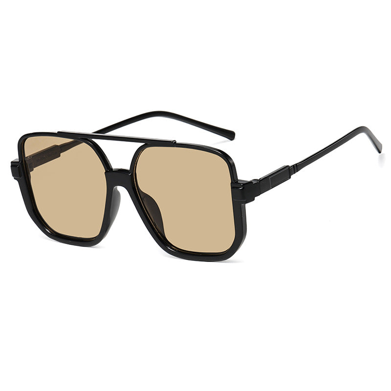 Damen quadratische Sonnenbrille mit transparentem Rahmen und grün getönten Gläsern Karnz