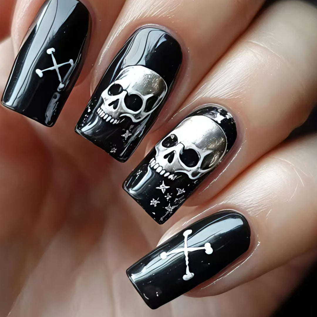 Kreative Kunstnägel Im Totenkopf-Design Karnz