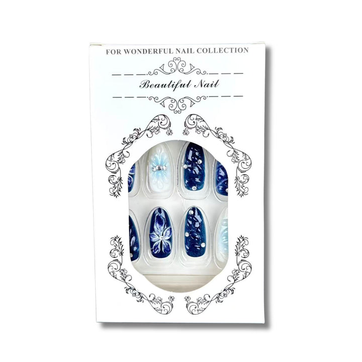 Dekoratives Press-On Nail Art Set mit floralem Design