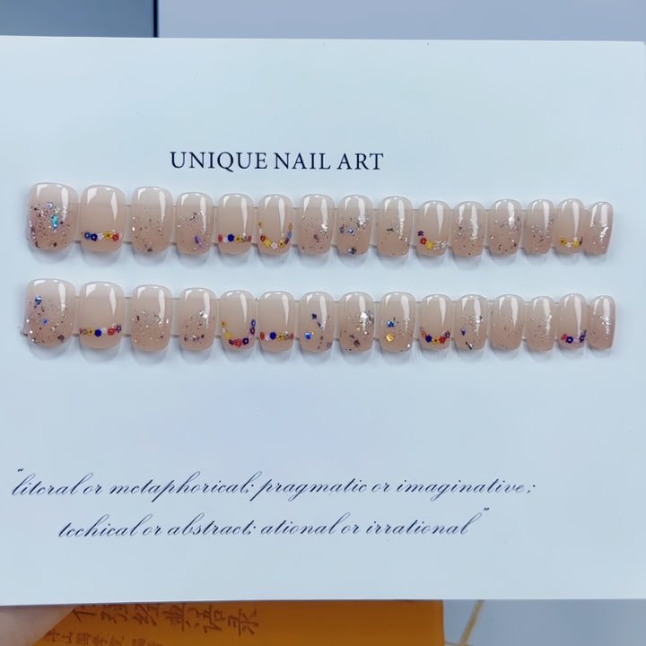 Einzigartiges Design Press-On Nagelset Karnz