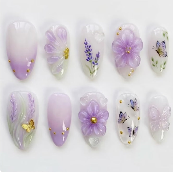Elegante florale Kunstwerk Press-On Nägel Karnz