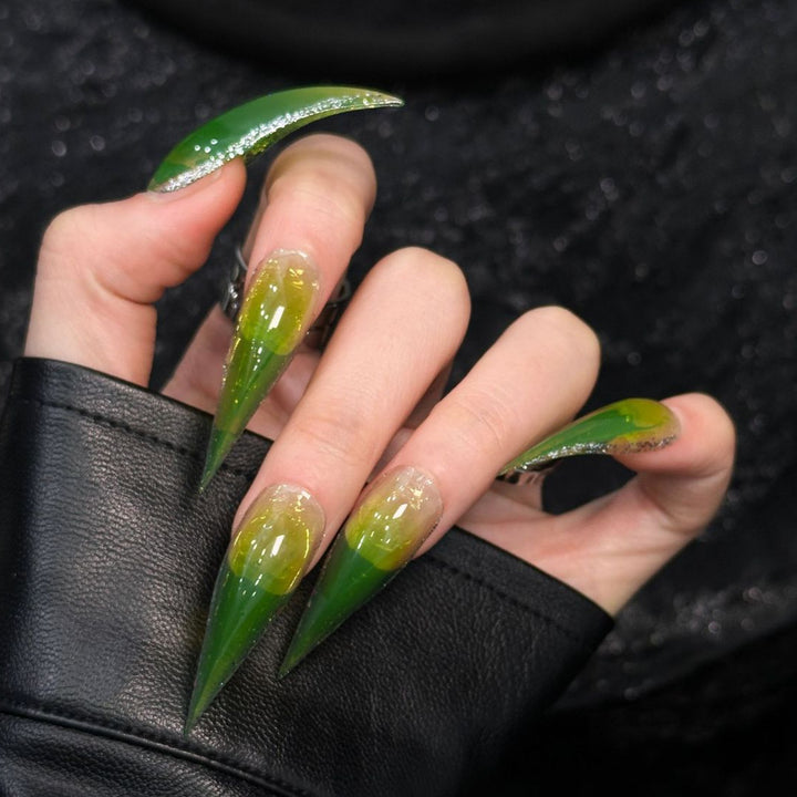 Stiletto Press-On Nail Enhancements mit Ombre Effekt