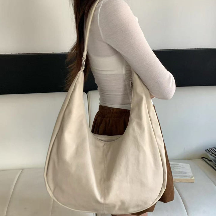 Lässige Wildleder-Schultertasche