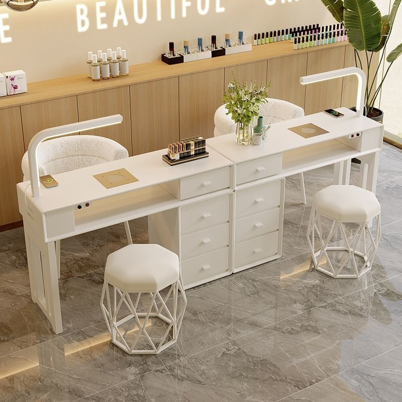 Professioneller Nageldesigner Tisch Karnz