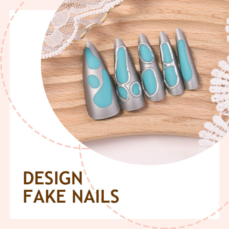 Kunstnagelset mit modernen geometrischen Designs Karnz