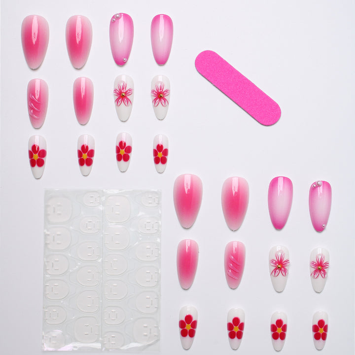 Kunstnägel mit floralem Design und 3D-Blüten Karnz