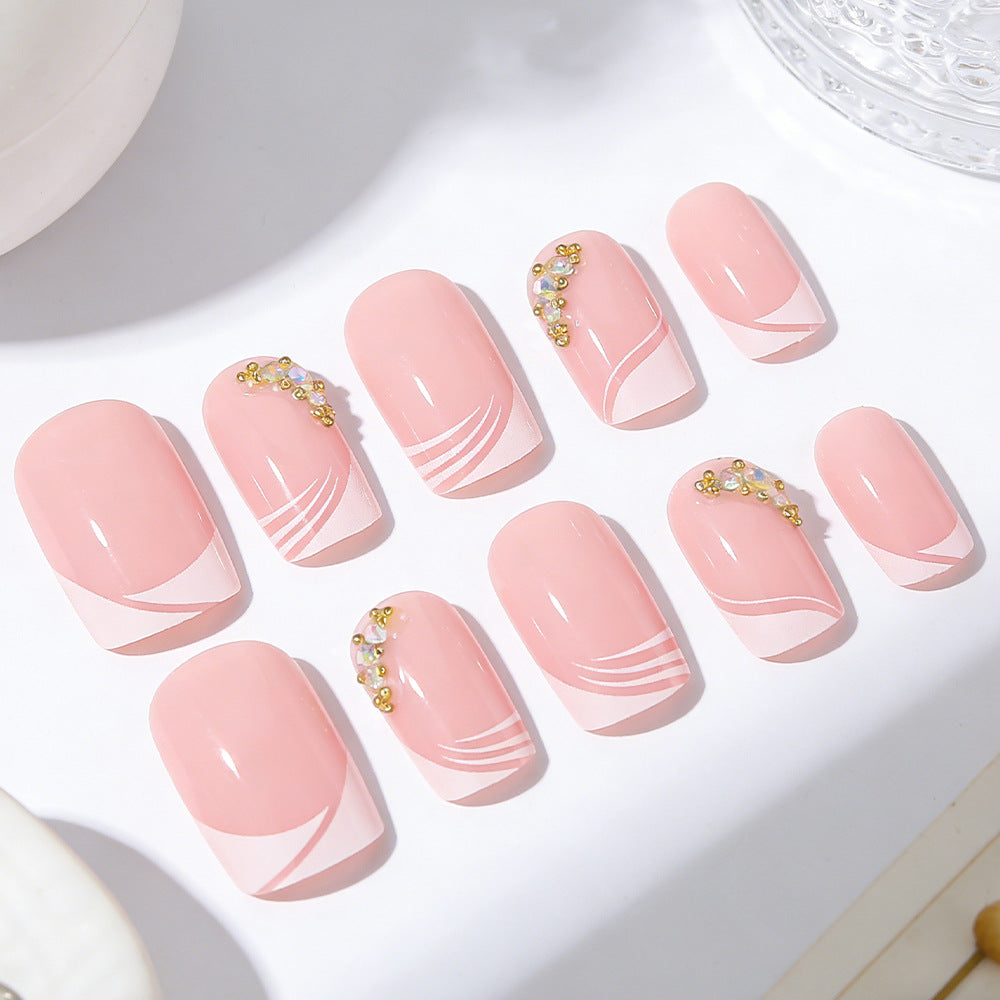 Elegante Französische Spitze Press-On Nagelkunst Karnz