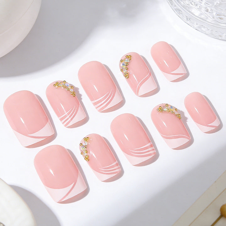 Elegante Französische Spitze Press-On Nagelkunst Karnz