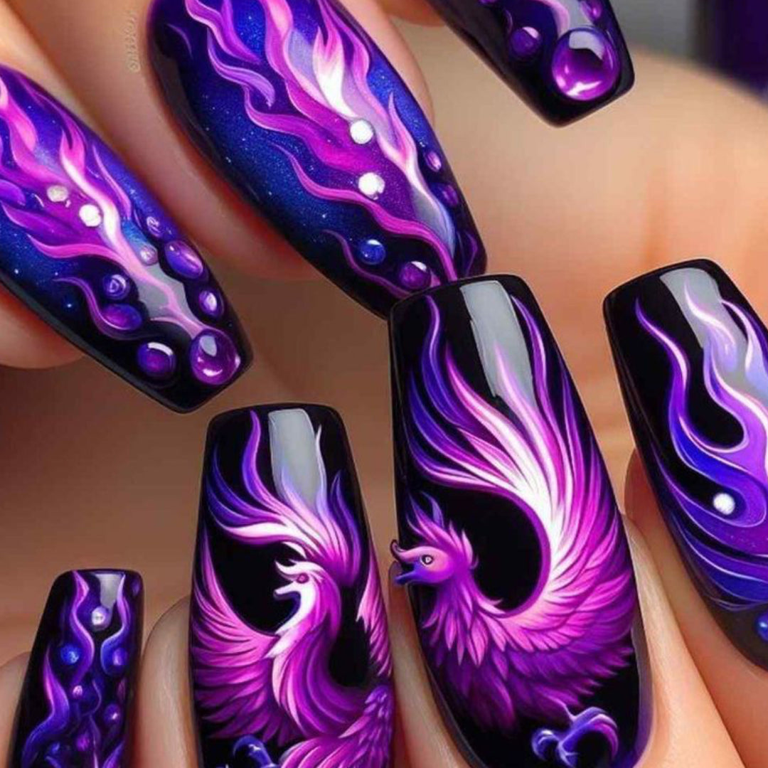Künstlerische Phoenix-Themen Nagelverlängerungen Karnz