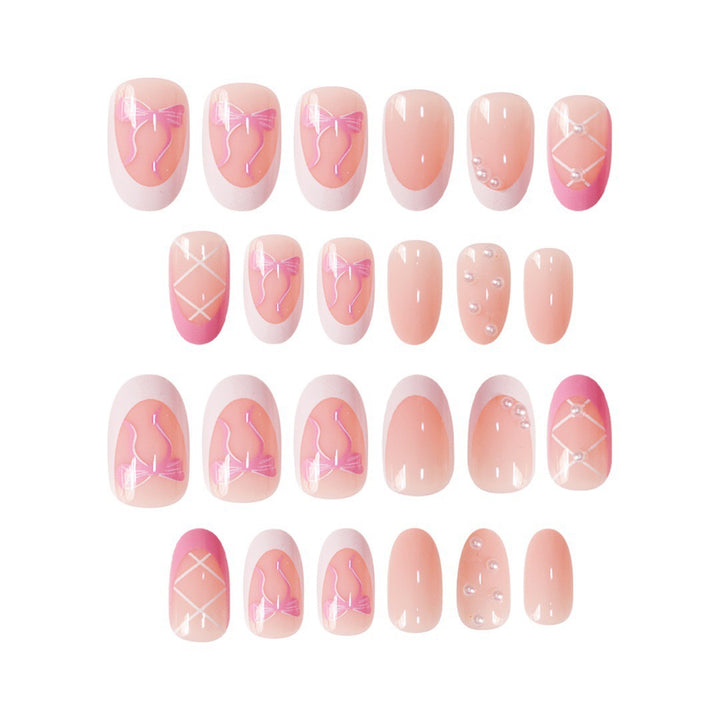 Elegantes dekoratives Nagelkunstdesign Karnz