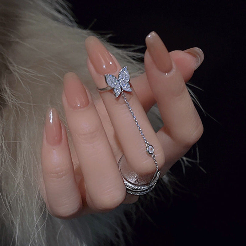 Verspieltes Ring-Set mit Schmetterlings-Elementen Karnz