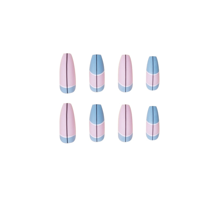 Trendige Stiletto-Nägel mit geometrischem Design Karnz