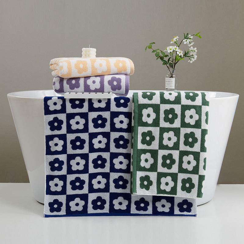 Damen Luxuriöses Frottee-Badehandtuch mit Blumenmuster Karnz