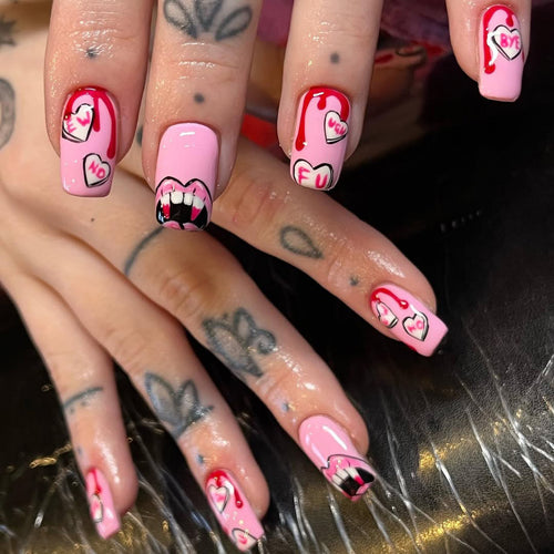 Künstlerische Nagelkunst