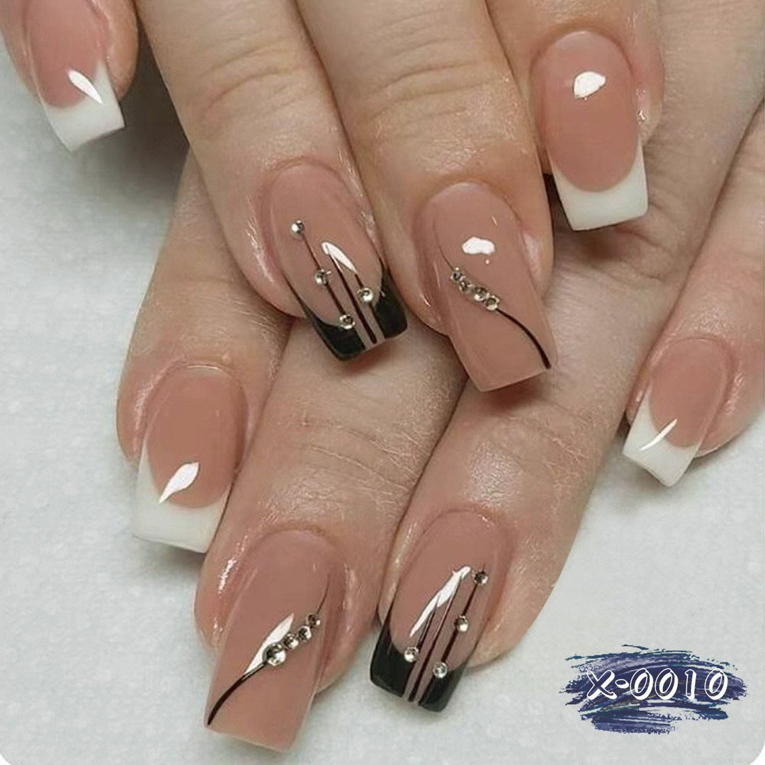 Elegantes dekoratives Nagelkunst-Set