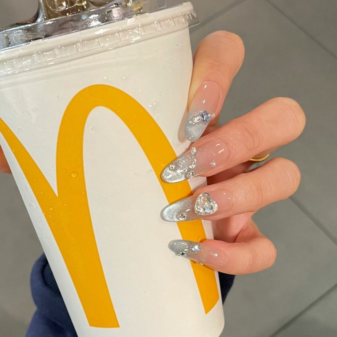 Elegante Ombre Stiletto Nagelverlängerungen