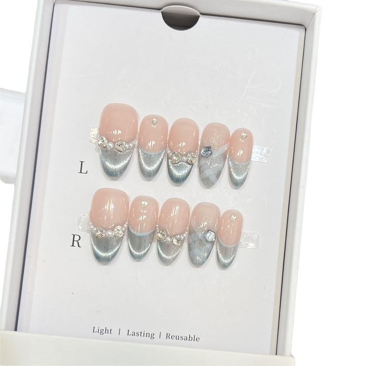 Elegante wiederverwendbare French Tip Press-On Nagelset Karnz
