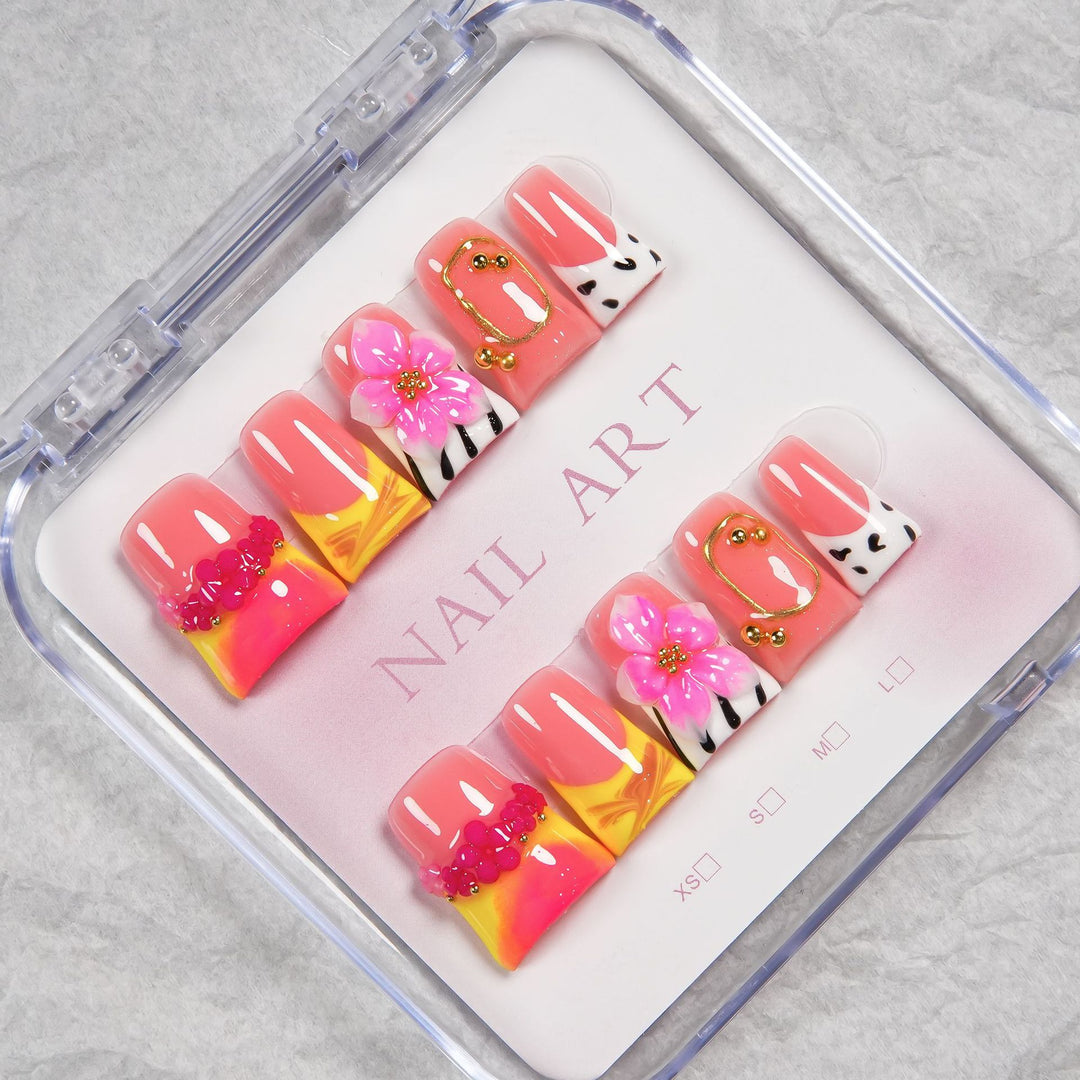Künstlerische Nagelverlängerungen
