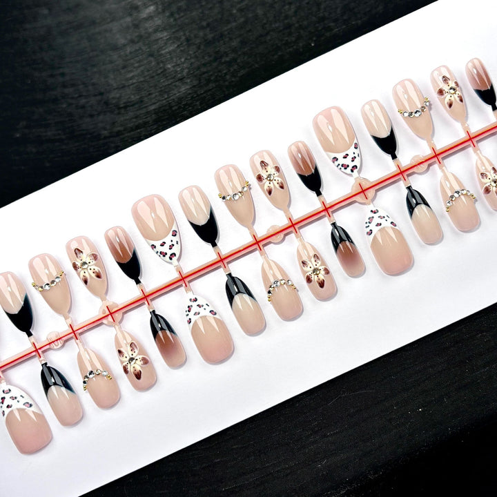 Elegante Press-On Nagelkollektion 1790745389