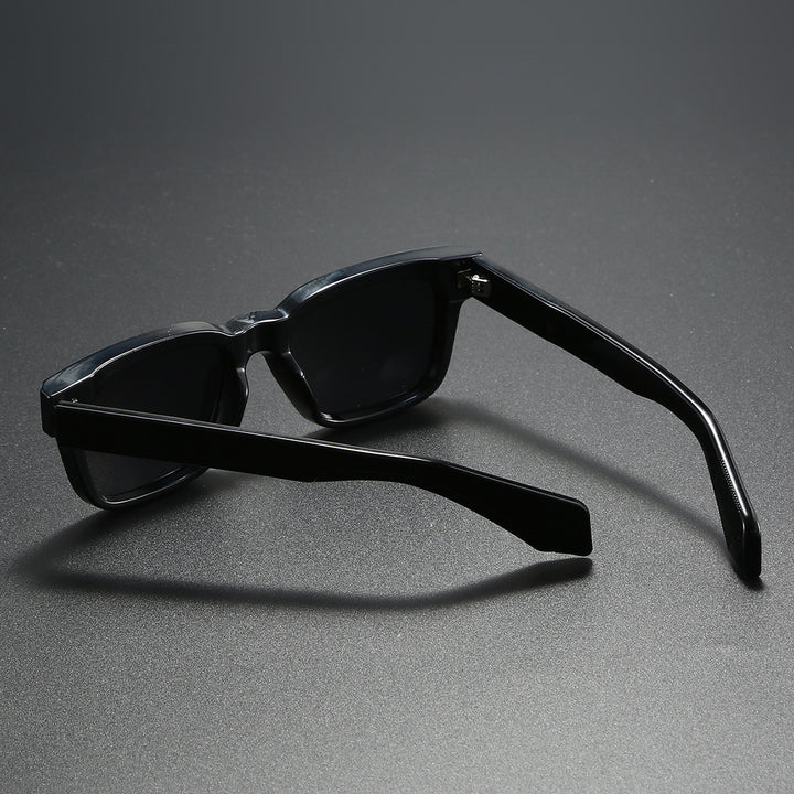 Damen quadratische Sonnenbrille mit markantem Schildpatt-Muster Karnz