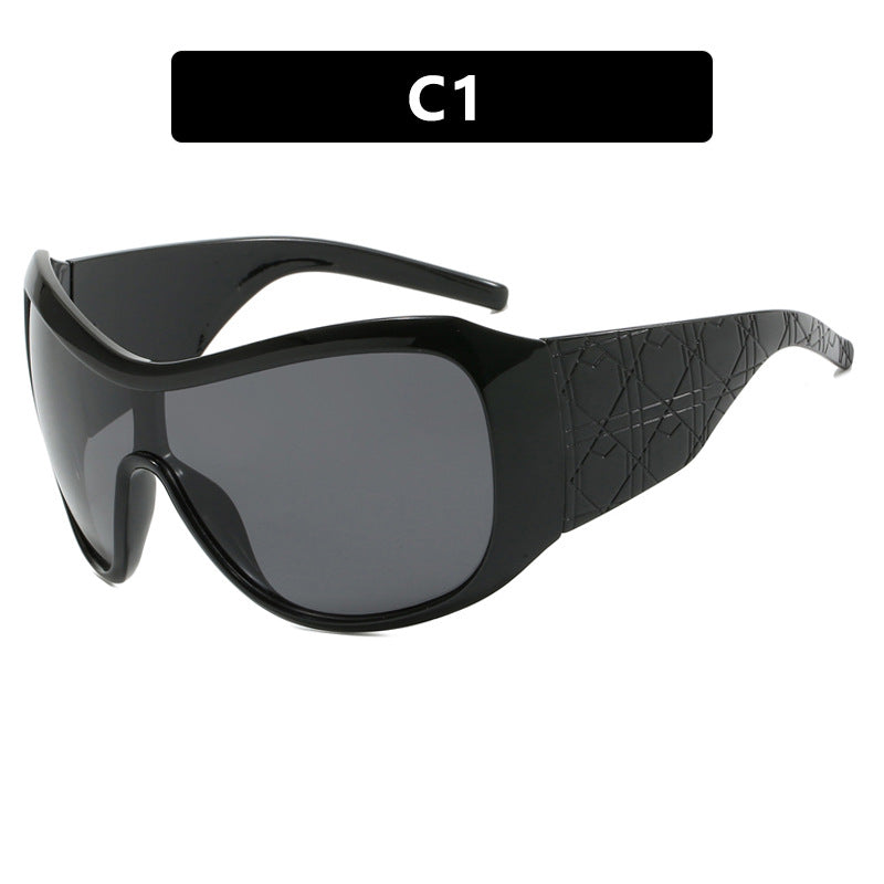 Damen Sportsonnenbrille mit breitgeschütztem Rahmen und polarisierenden Gläsern Karnz
