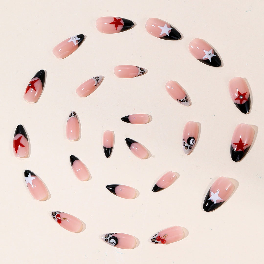 Kreatives Nagelkunst Design Karnz