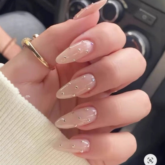 Elegante Nagelkunst Karnz