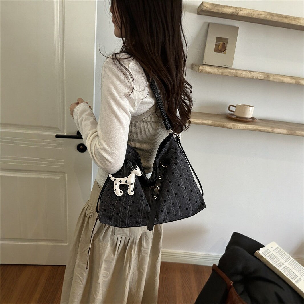 Elegante und funktionale Schultertasche