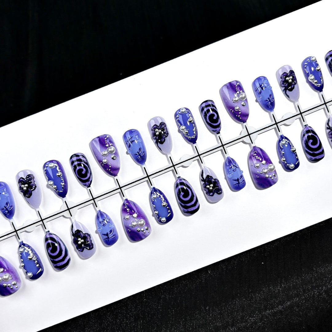 Elegante Polka Dot und Spitzen Press-On Nagel Set