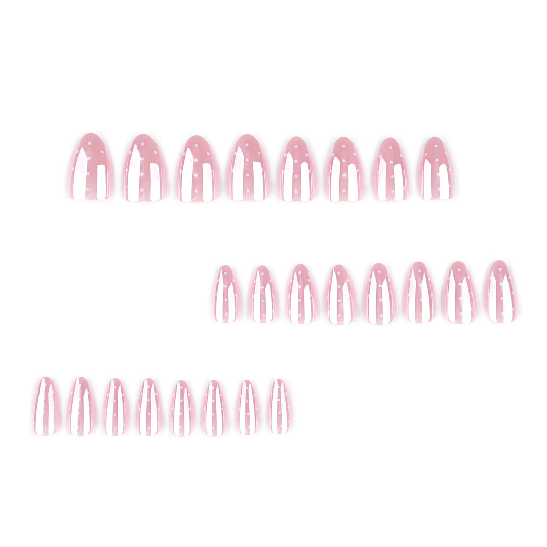 Elegante Nagelverlängerungen mit Glanz-Finish Karnz