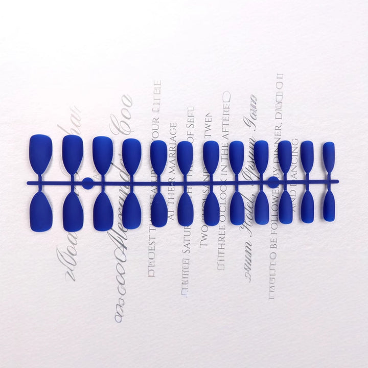 Stiletto Press-On Nail Set Karnz